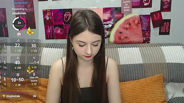 Snapshot of MilanaRoza chatting on 07-16-26, 04:42 MilanaRoza online show from 07-16-26, 04:42