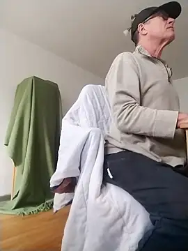 25mitch online show from 11-16-25, 02:00