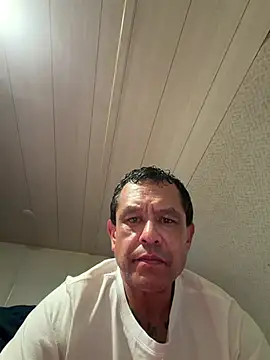 Snapshot of ryansingleton5092 chatting on 02-26-26, 09:48 ryansingleton5092 online show from 02-26-26, 09:48