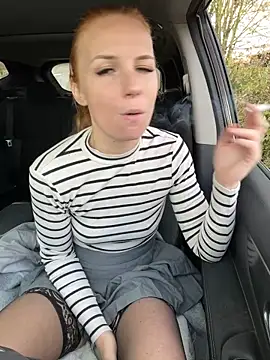 Snapshot of Redhairedteacher chatting on 11-24-25, 11:43 Redhairedteacher online show from 11-24-25, 11:43