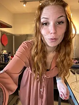 Snapshot of Redhairedteacher chatting on 12-18-25, 12:31 Redhairedteacher online show from 12-18-25, 12:31