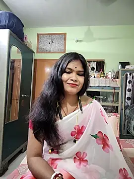 Snapshot of yoursweety09 chatting on 05-11-26, 02:07 yoursweety09 online show from 05-11-26, 02:07