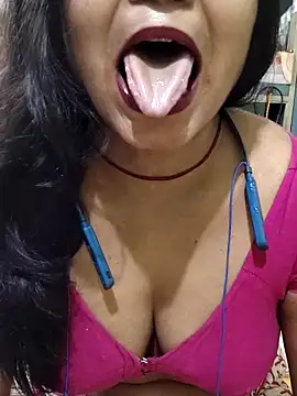 yoursweety09 online show from 03-11-26, 04:06