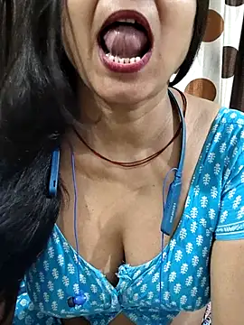 yoursweety09 online show from 04-17-26, 12:13