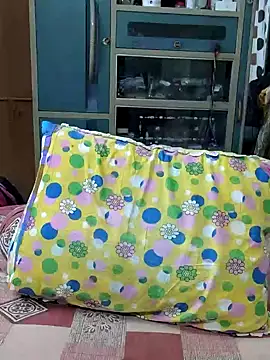 yoursweety09 online show from 10-19-25, 02:09