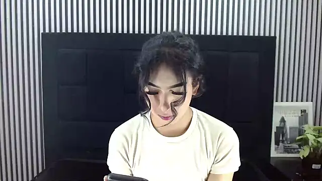 Eban Dustan online show from 09-30-25, 04:40