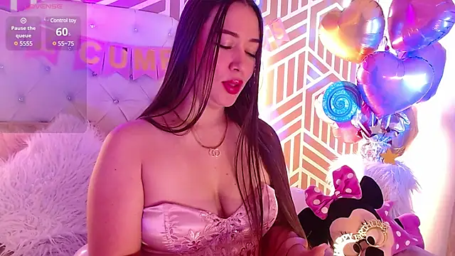 Snapshot of SashaDurante chatting on 03-19-25, 01:18 SashaDurante online show from 03-19-25, 01:18