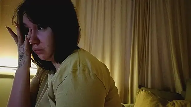 Snapshot of Alisia_Mars chatting on 02-15-26, 05:19 Alisia Mars online show from 02-15-26, 05:19