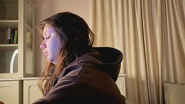 Snapshot of Alisia_Mars chatting on 02-11-26, 05:29 Alisia Mars online show from 02-11-26, 05:29