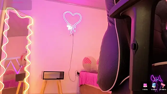 Laylafoxy tay online show from 10-08-25, 03:08