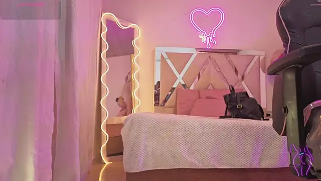 Laylafoxy tay online show from 11-15-25, 03:32