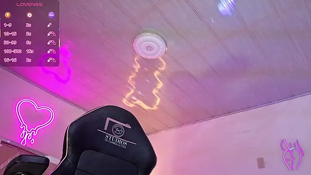 Laylafoxy tay online show from 01-14-26, 03:10