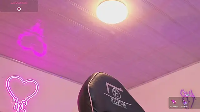 Laylafoxy tay online show from 11-14-25, 03:21