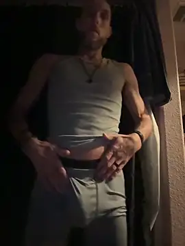 WhiteChocolateSwirlz online show from 03-05-26, 04:09