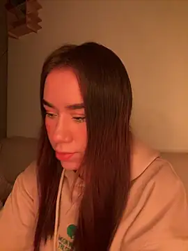 Snapshot of Im_Valen_Cute chatting on 05-17-26, 01:49 Im Valen Cute online show from 05-17-26, 01:49