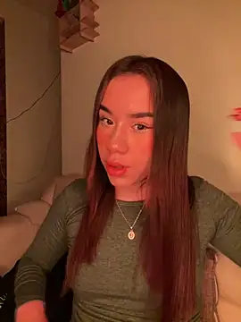 Snapshot of Im_Valen_Cute chatting on 05-17-26, 11:38 Im Valen Cute online show from 05-17-26, 11:38
