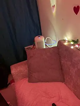 Im Valen Cute online show from 03-08-25, 12:44