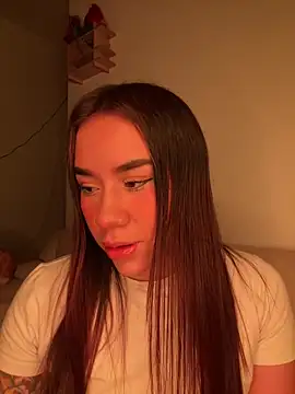 Snapshot of Im_Valen_Cute chatting on 05-30-26, 03:46 Im Valen Cute online show from 05-30-26, 03:46