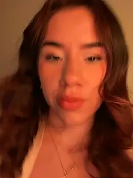 Snapshot of Im_Valen_Cute chatting on 05-14-26, 01:46 Im Valen Cute online show from 05-14-26, 01:46
