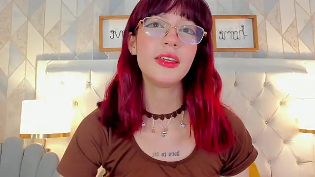 Snapshot of Nastya_Fantasy chatting on 03-18-25, 07:22 Nastya Fantasy online show from 03-18-25, 07:22