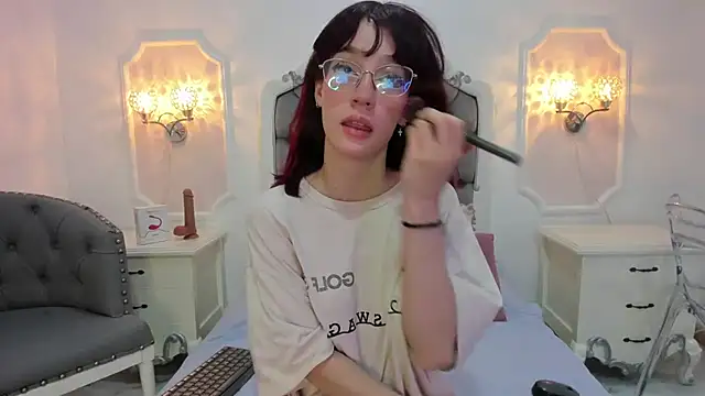 Snapshot of Nastya_Fantasy chatting on 02-25-25, 11:21 Nastya Fantasy online show from 02-25-25, 11:21