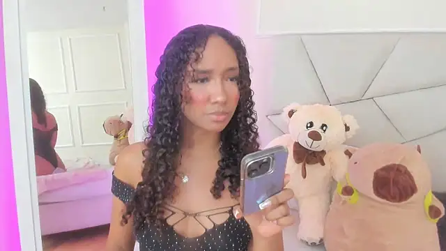 Snapshot of Amber__Sanchez chatting on 03-11-25, 09:48 Amber  Sanchez online show from 03-11-25, 09:48