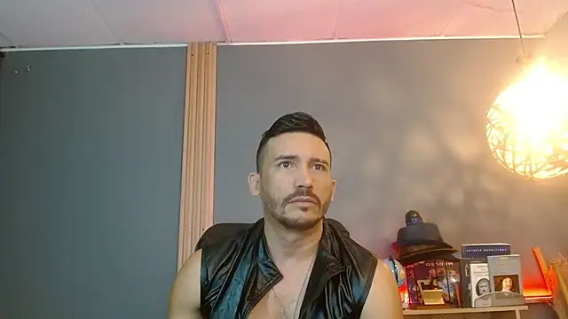 Reiko 85  online show from 03-26-26, 02:37