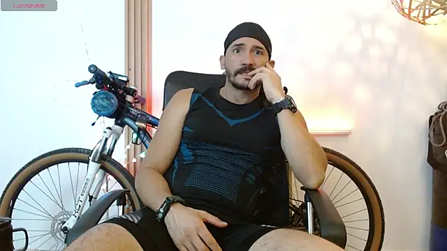 Reiko 85  online show from 01-14-26, 03:04