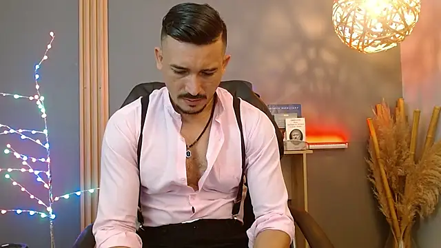 Snapshot of Reiko_85_ chatting on 02-11-26, 02:39 Reiko 85 online show from 02-11-26, 02:39