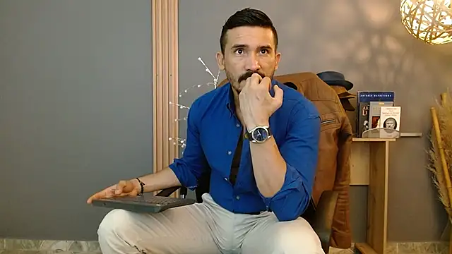 Snapshot of Reiko_85_ chatting on 03-02-26, 05:31 Reiko 85 online show from 03-02-26, 05:31