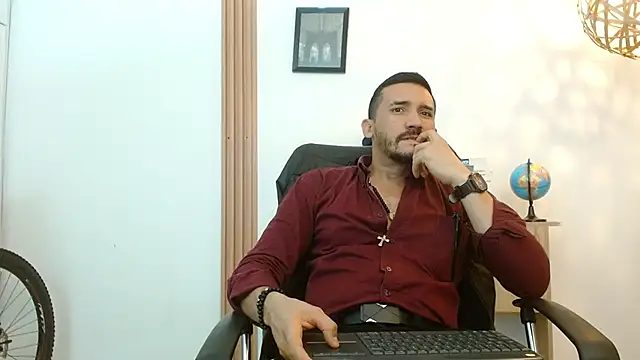 Reiko 85  online show from 10-02-25, 07:50