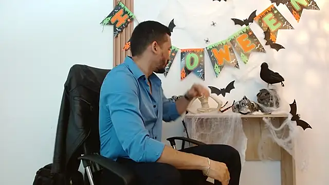 Reiko 85  online show from 10-08-25, 02:51