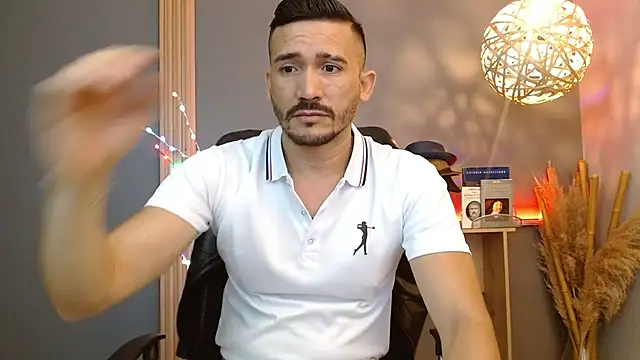 Reiko 85  online show from 03-10-26, 02:32