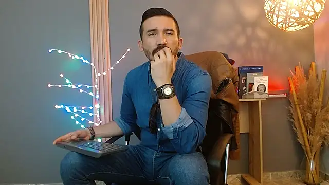 Reiko 85  online show from 03-05-26, 07:21