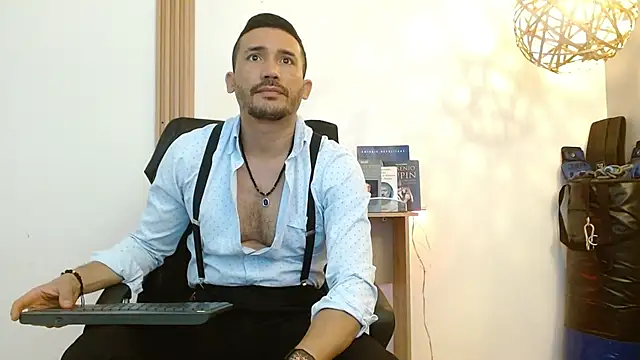 Reiko 85  online show from 11-11-25, 02:56