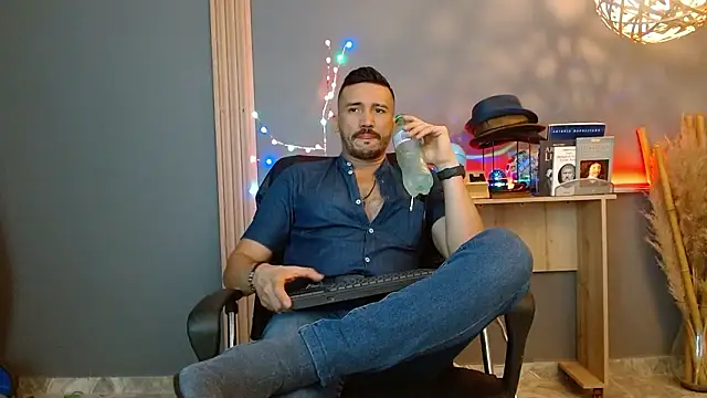 Reiko 85  online show from 03-21-26, 07:29