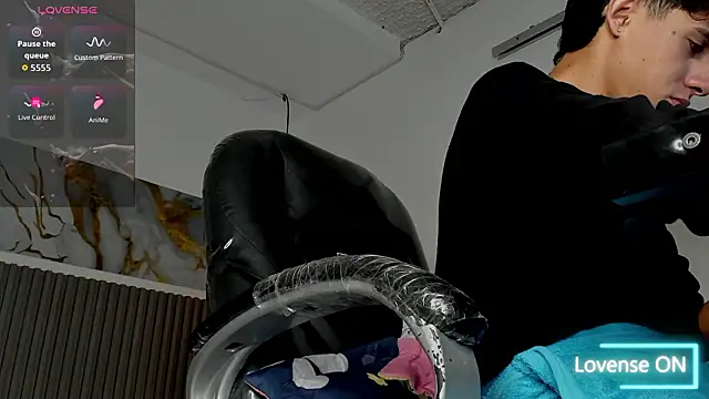 Dyla n18 online show from 03-22-26, 07:48