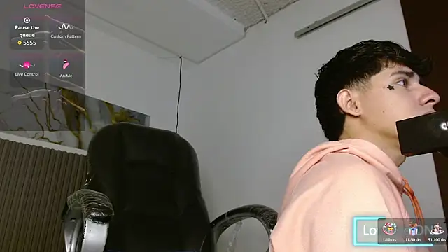 Dyla n18 online show from 03-16-26, 08:33