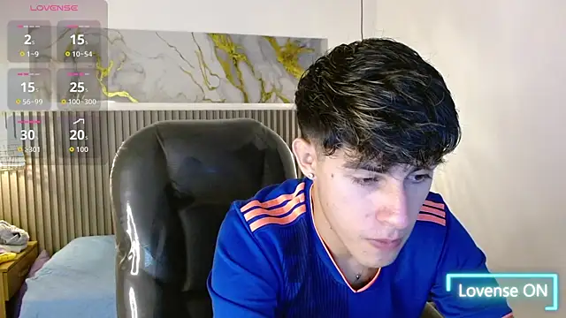 Dyla n18 online show from 11-22-25, 07:35