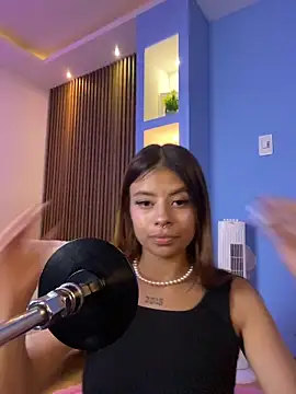 Snapshot of Antonella_Torres2 chatting on 06-11-26, 02:53 Antonella Torres2 online show from 06-11-26, 02:53