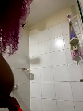 Just Gissellex online show from 10-05-25, 10:33