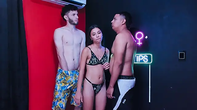 threesome sexy hot online show from 01-21-25, 01:21