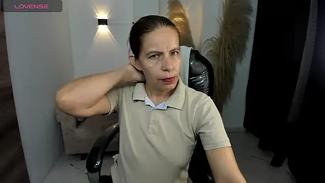 Milf karlye online show from 03-01-26, 02:11