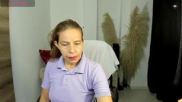 Milf karlye online show from 03-12-26, 11:42