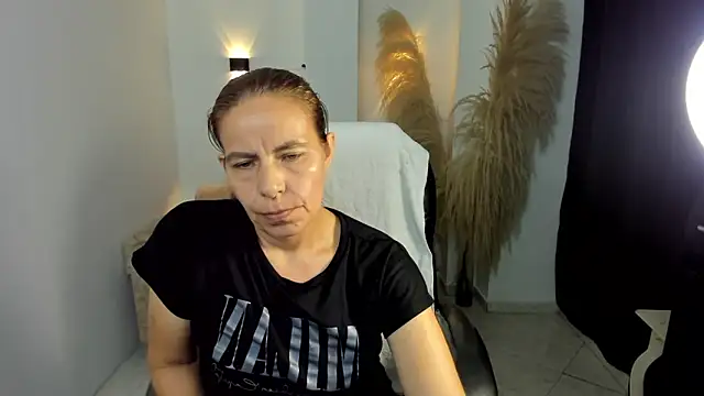 Milf karlye online show from 02-05-26, 03:57