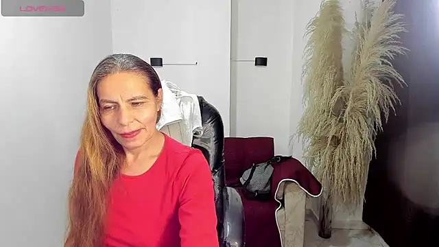 Milf karlye online show from 06-21-26, 03:45