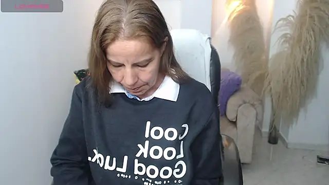 Milf karlye online show from 01-17-26, 01:42