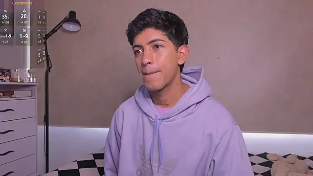 teobowny  online show from 11-18-25, 01:03