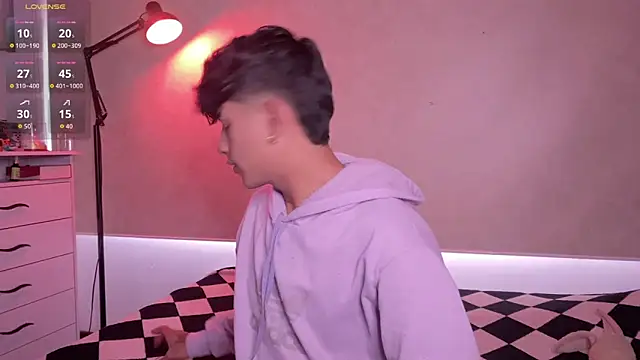 teobowny  online show from 09-26-25, 01:40