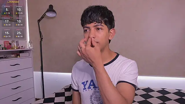 teobowny  online show from 11-20-25, 12:28